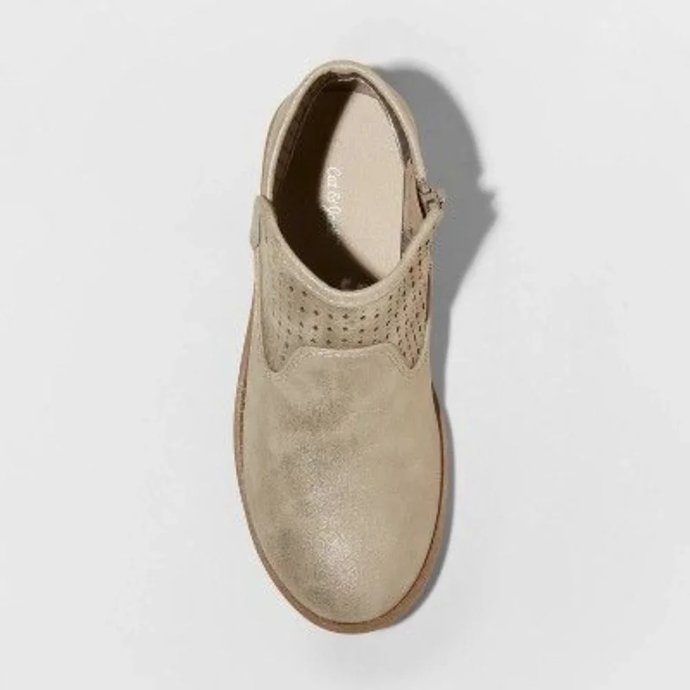 Girls Roberta Perf Fashion Boots‎ - Cat & Jack Gray